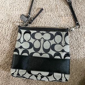 Coach crossbody purse, new condition